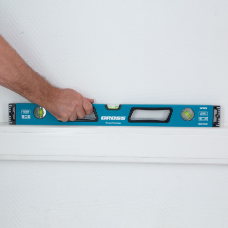 Уровень алюминиевый, 600 мм, усиленный с ударопрочными заглушками, рукоятки, 3 глазка Gross цена