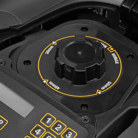 Робот-газонокосилка Grass Master 1000  1000м², 3Ач, 28V, LCD дисплей, Wi-Fi Denzel цена