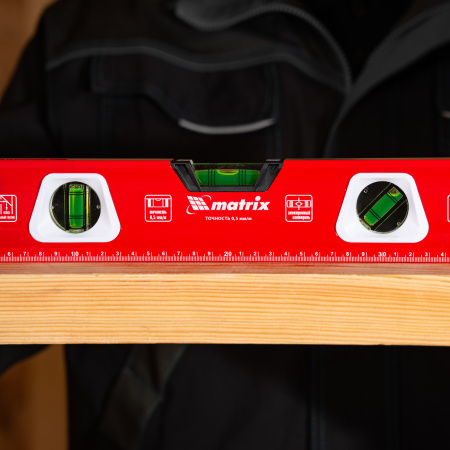 Уровень алюминиевый, магнит, фрезерованный, 3 глазка (1 зеркальный) 400 мм Matrix цена