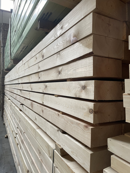 Брус сухой строганный 100х150х6000 мм (90х140х6000) Хвоя