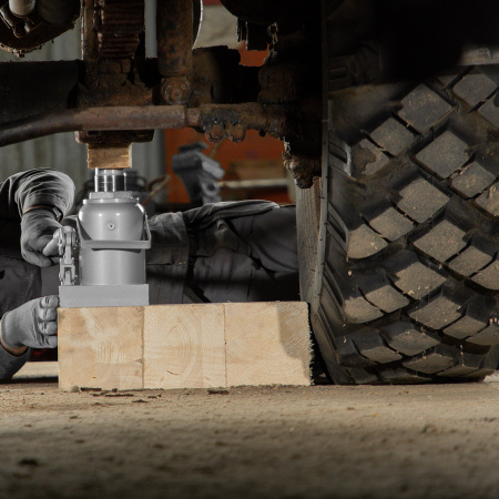 Домкрат гидравлический бутылочный, 25 т, высота подъема 230-360 мм Matrix цена