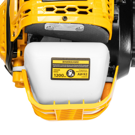 Триммер бензиновый DTL-43, 43 см3, неразъемная штанга, состоит из 2 частей Denzel цена