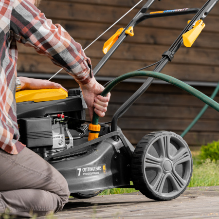 Газонокосилка бензиновая GLD-460SP, 146 куб.см, ширина 46 см, привод 7 уровней, травосборник 50 л Denzel цена