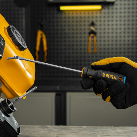 Отвертка SL6x150 мм, CrV, трехкомпонентная рукоятка Denzel