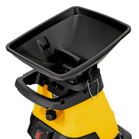 Измельчитель садовый электрический ECS-3000, 3000 Вт, 45 мм Denzel цена