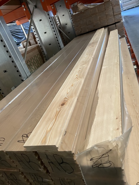 Доска пола шпунтованная 28х110х3000 сорт АБ Лиственница 0.33м2