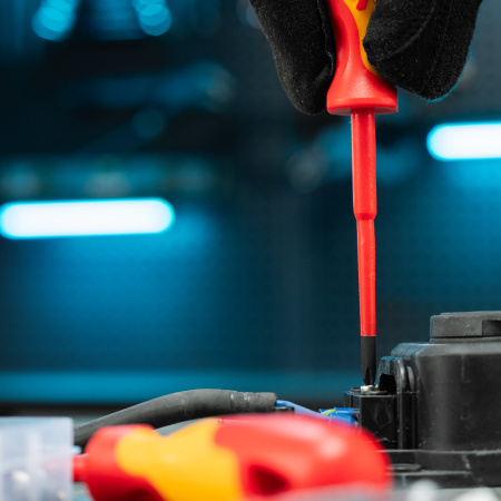 Набор отверток диэлектрических до 1000 В, 8 шт, тестер, CrMo, двухкомпонентные рукоятки Gross