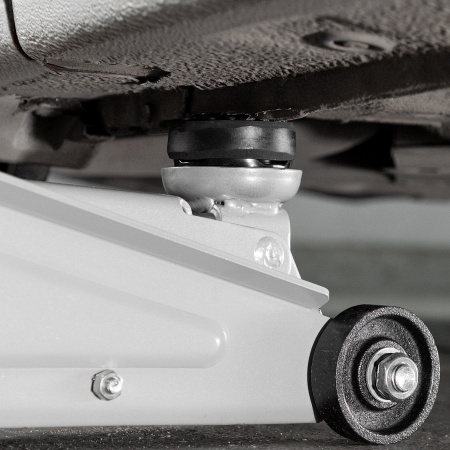 Резиновая опора для подкатного домкрата универсальная, D 72 мм, D 50, H 35 мм Matrix цена