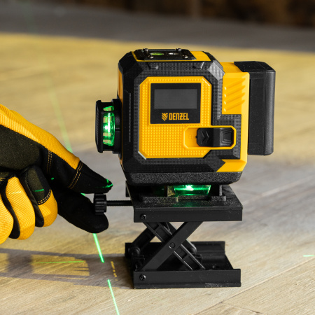 Лазерный уровень мультипризменный DLV-360-3C, 30 м, зеленый луч, Li-Ion 2,4 Aч, кейс// Denzel цена