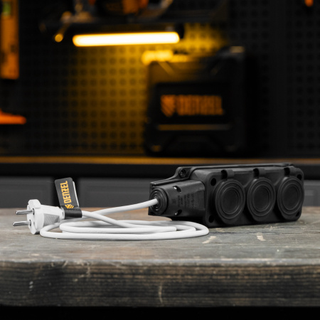 Шнур сетевой Energy Series, ПВС, 1,5 м, 2 x 1 мм, с неразборной вилкой, белый, Denzel цена