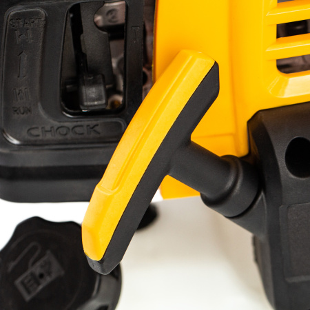 Триммер бензиновый DT 52, 52 см3, 3 л. с, неразъемная штанга, состоит из 2 частей Denzel цена