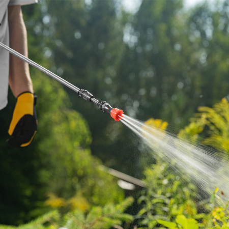 Опрыскиватель ранцевый аккумуляторный D-16LA, 16 л, 12 В, 8 Ач Denzel цена