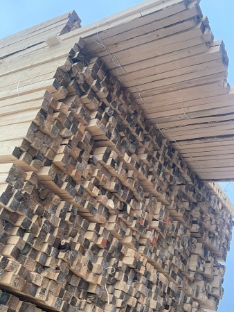 Брусок обрезной естественной влажности 40х50х3000 мм