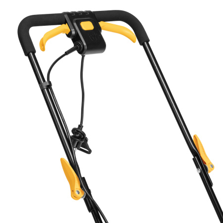 Газонокосилка электрическая GMC-1200, шир.,32см, 1200 Вт, 3 уров., травосб. 30 л Denzel цена