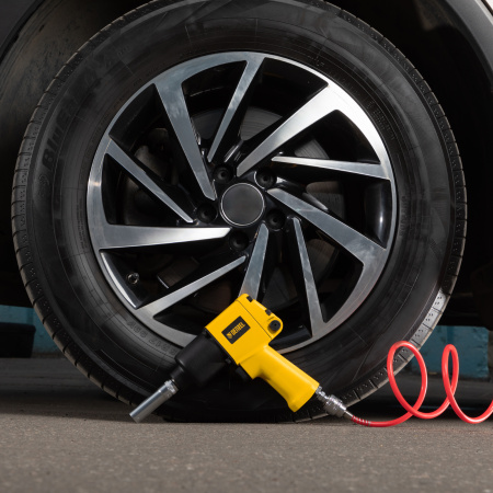 Ударный пневмогайковерт IW860, 1/2", 7000 об/мин, 868 Нм Denzel цена