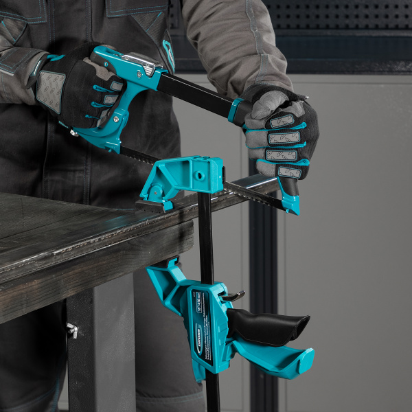 Струбцина реечная, быстрозажимная, пистолетного типа, пошаговый механизм, пластиковый корпус, 450мм Gross цена