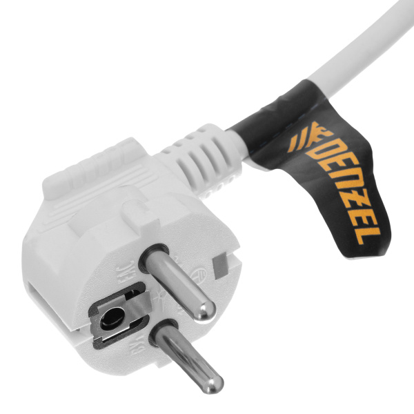 Шнур сетевой Energy Series, ПВС, 3 м, 3 x 1,5 мм, с неразборной вилкой, белый, Denzel цена