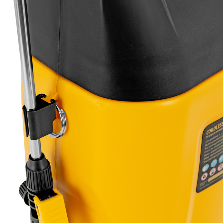 Опрыскиватель аккумуляторный D-8LI, 8 л, 12 В, 2 Ач Denzel цена