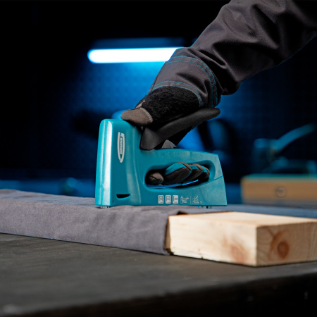 Степлер мебельный, пластиковый корпус, регулировка удара, тип скобы: 13, 53, 300, 6-16 мм Gross цена