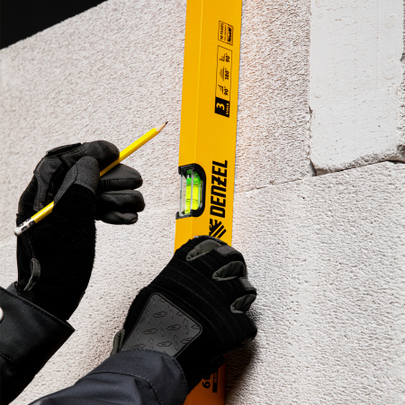 Уровень алюминиевый, 600 мм, фрезерованный, 3 глазка Denzel цена