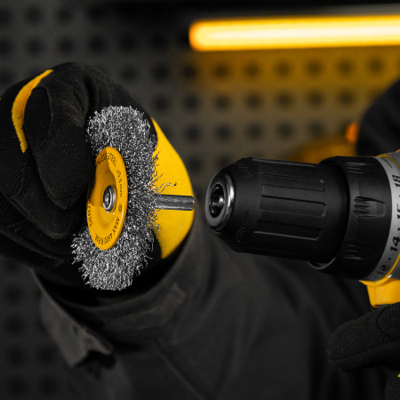 Щетка для дрели, 75 мм, Плоская, со шпилькой, нержавеющая витая проволока Denzel