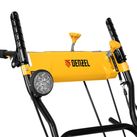 Гибридная снегоуборочная машина с функц. подметания SWB-800, 212 сс, руч. старт, 2 насадки Denzel