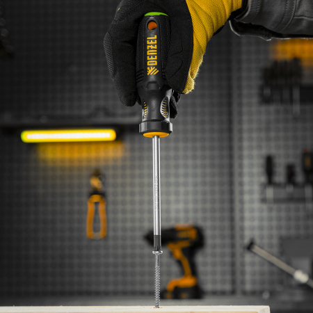 Отвертка PZ2x100 мм, CrV, трехкомпонентная рукоятка Denzel