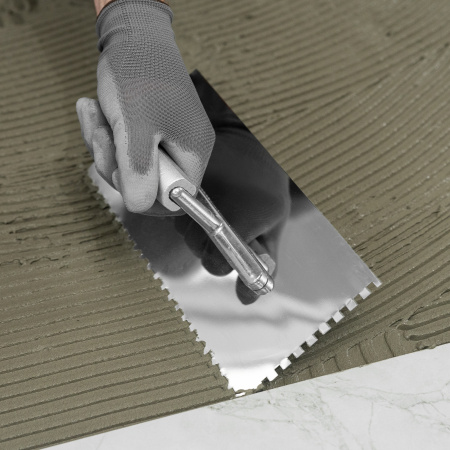 Гладилка из нержавеющей стали, 280 х 130 мм, деревянная ручка, зуб 6 х 6 мм Matrix цена