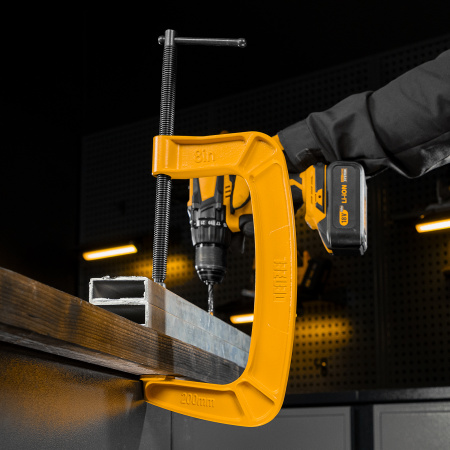 Струбцина G-образная, усиленная, 200 мм Denzel цена