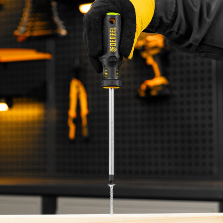 Отвертка, PZ3x150 мм, S2, 3к рукоятка Denzel