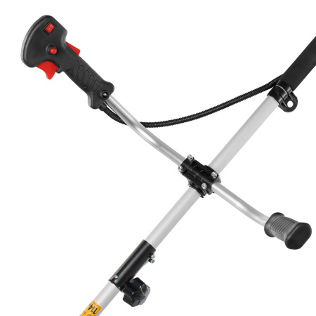 Триммер бензиновый DTS-43S, 43 см3, разъемная штанга, состоит из 2 частей Denzel цена