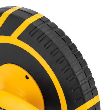 Рулетка геодезическая 50 м х 15 мм, закрытый корпус, фиберглассовая лента Denzel цена