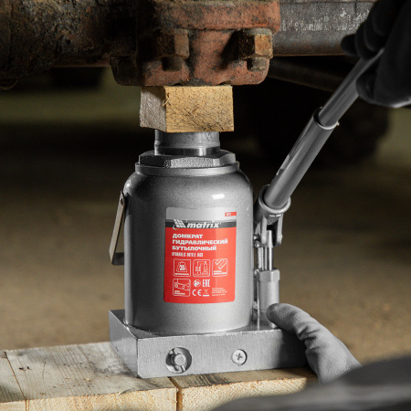 Домкрат гидравлический бутылочный, 30 т, h подъема 244-370 мм Matrix цена