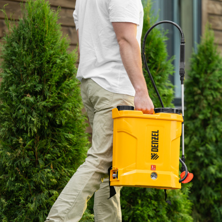 Опрыскиватель ранцевый аккумуляторный DP-10LA, 10 л, 12 В, 8 Ач Denzel цена