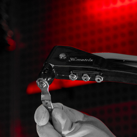 Заклепочник литой, 260 мм, с набором заклепок, заклепки 2.4-3.2-4.0-4.8 мм Matrix цена