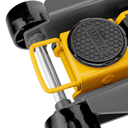 Домкрат гидравлический подкатной, 2/3 т, 98-770 мм, быстрый подъем, низ. подхват, проф, SUV Denzel цена