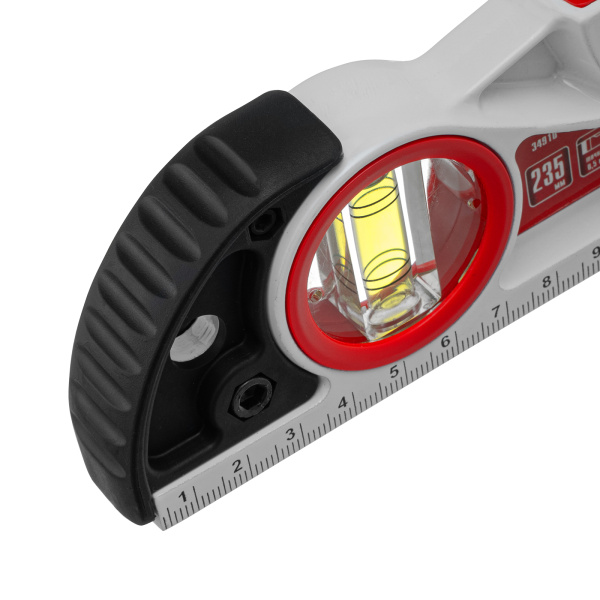 Уровень алюминиевый литой, фрезерованный, 3 глазка, две ударные площадки, 235 мм Matrix цена
