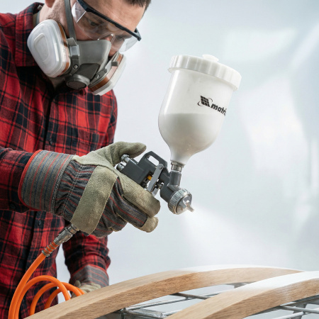 Набор пневмоинструмента, 5 предметов, быстросъемное соединение, краскораспылитель с верхним бачком Matrix цена