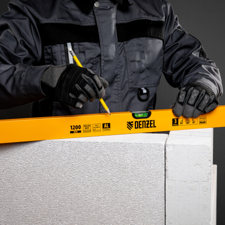 Уровень алюминиевый, 1200 мм, фрезерованный, 3 глазка Denzel цена