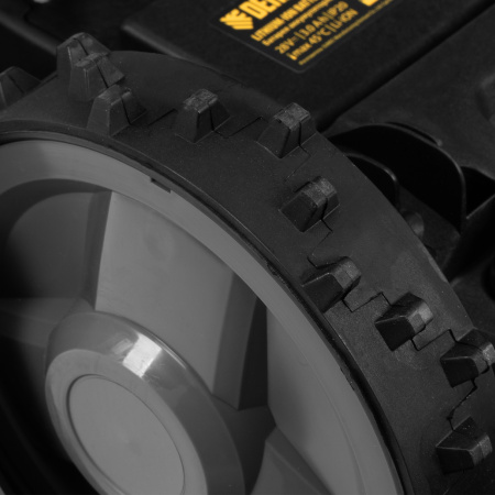 Робот-газонокосилка Grass Master 1000  1000м², 3Ач, 28V, LCD дисплей, Wi-Fi Denzel цена