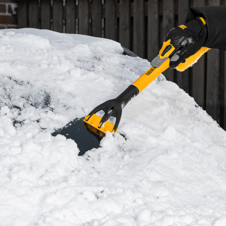 Щетка-сметка для снега со скребком 600 мм Denzel цена