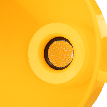 Воронка пластиковая 160 мм с металлическим ситом и гибким наконечником Denzel цена