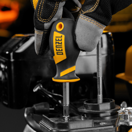 Набор инструментов, 1/2", 1/4", CrV, S2, пластиковый кейс, 84 предмета Denzel