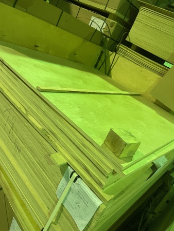 Фанера березовая ФК 8 мм 1525х1525 сорт 4/4