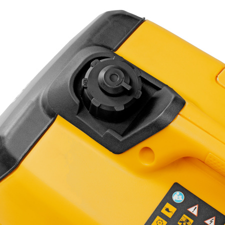 Генератор инверторный GT-2200iS, 2.2 кВт, 230 В, бак 4 л, закрытый корпус, ручной старт Denzel