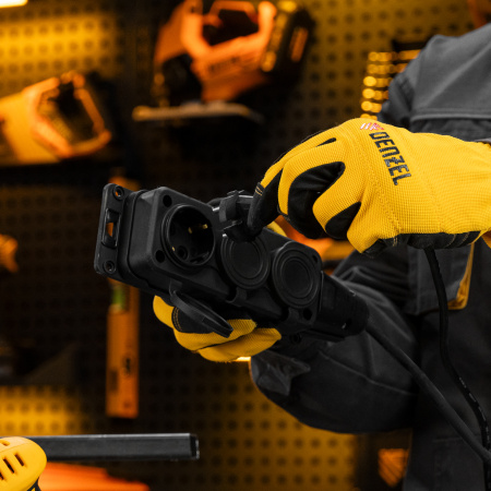 Удлинитель-шнур силовой Top Series, КГТТ, 10 м, 3 розетки, 3 x 1,5 мм Denzel цена