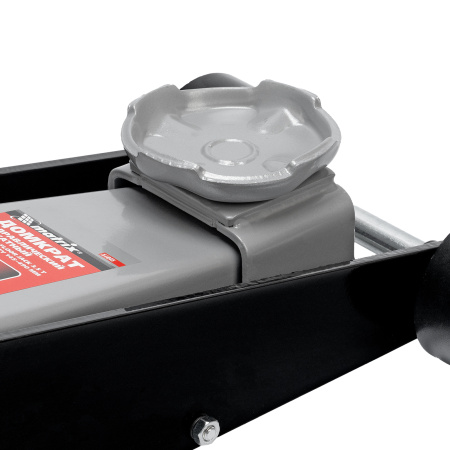 Домкрат гидравлический подкатной, 3.5 т, высота подъема 145-490 мм, с педалью Matrix цена