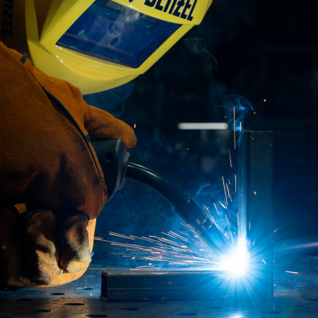 Аппарат инвертор. полуавтомат. cварки IMIG-200SP Pulse, 200 А, ПВ 60%, катушка 5 кг// Denzel