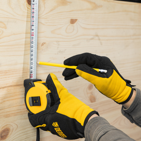 Рулетка 10м х 25мм, двухкомп. корпус, кнопка-пауза Denzel цена