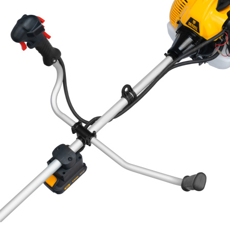 Триммер бензиновый DT-52E, 52 см3, неразъемная штанга, электростартер, состоит из 2 частей Denzel цена